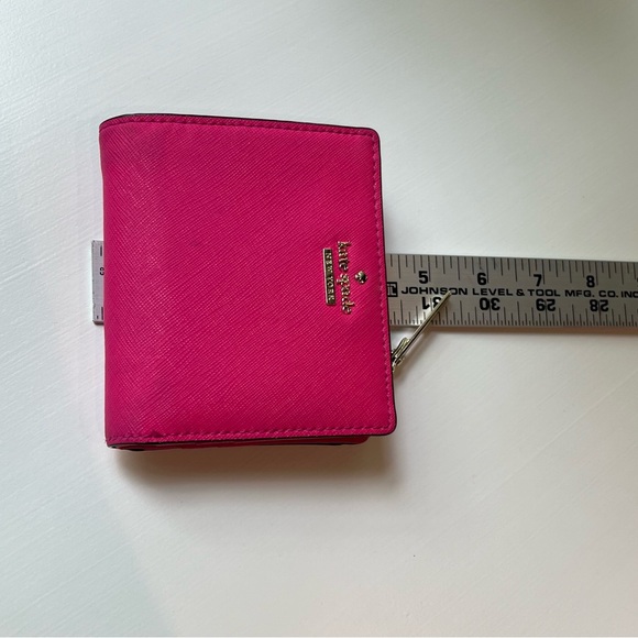 Kate Spade bifold wallet with coin compartment - Picture 7 of 8